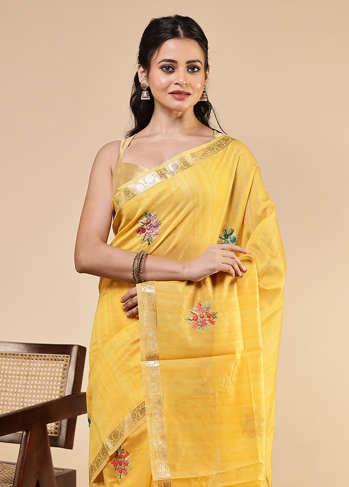 Cream Tussar Silk Saree With Blouse Piece