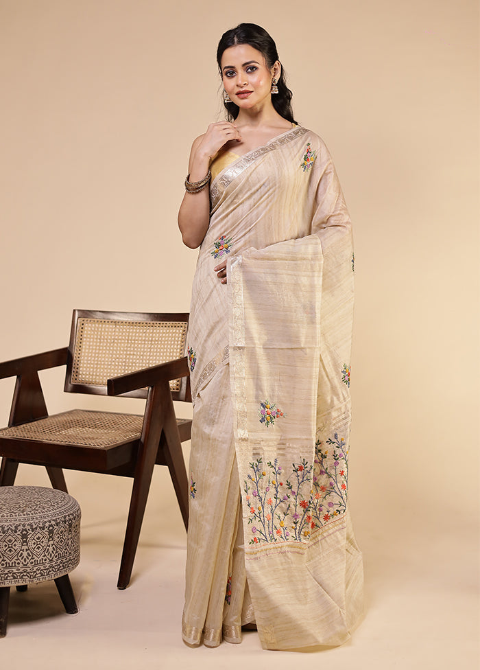 Cream Tussar Silk Saree With Blouse Piece