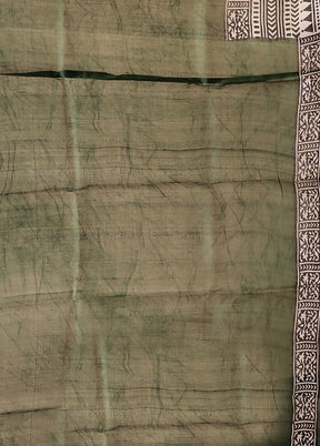 Green Printed Pure Silk Saree Without Blouse Piece