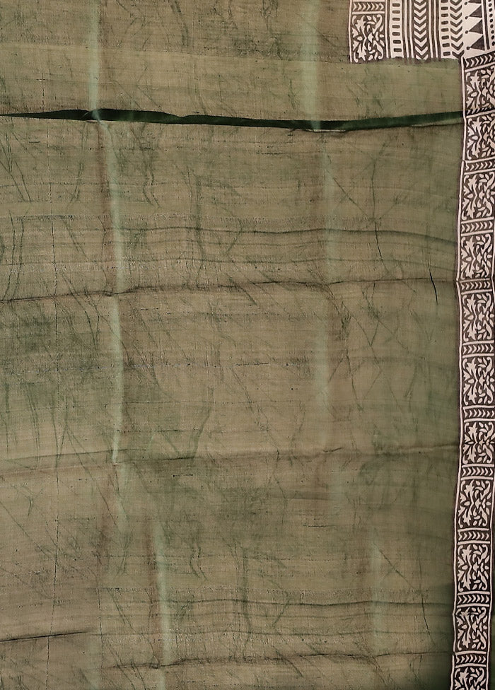 Green Printed Pure Silk Saree Without Blouse Piece