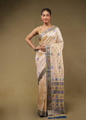 Cream Assam Silk Saree With Blouse Piece