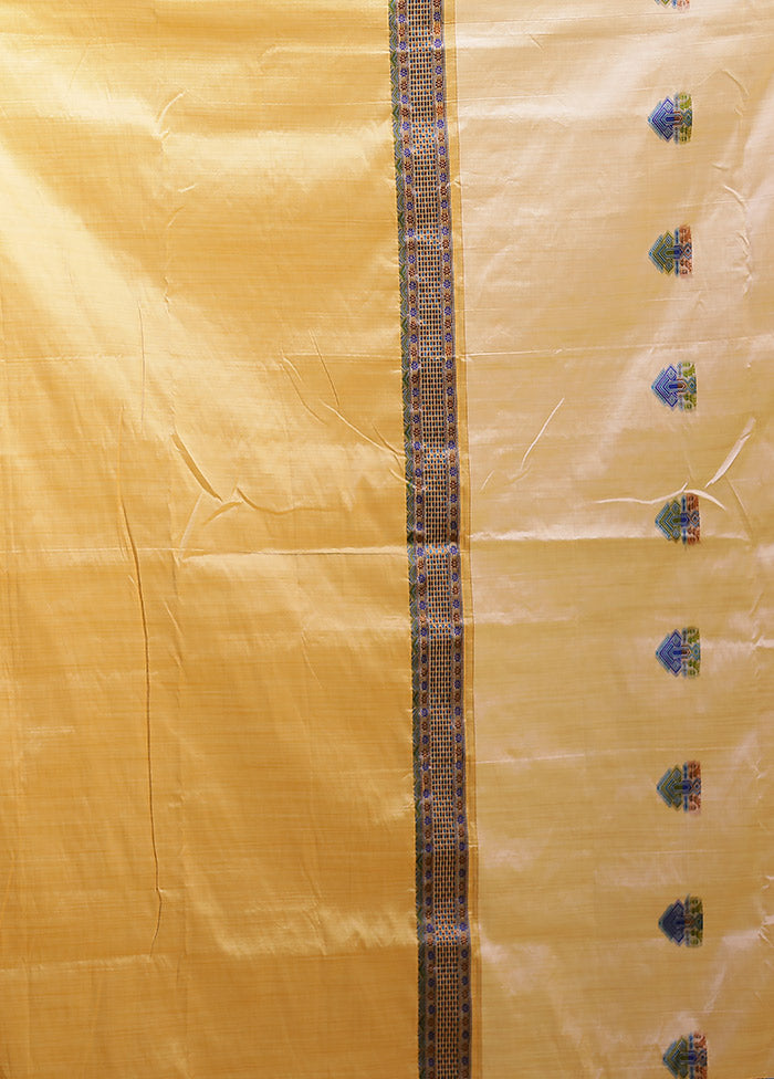 Cream Assam Silk Saree With Blouse Piece
