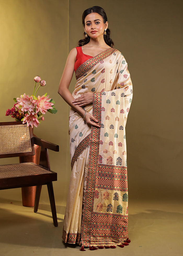 Cream Assam Silk Saree With Blouse Piece