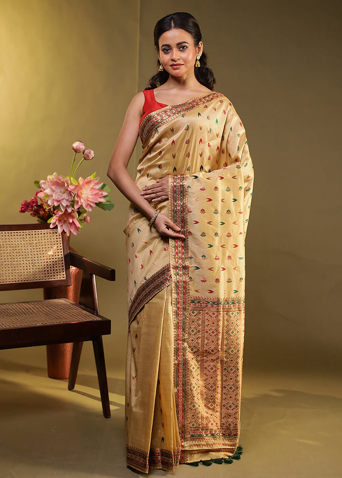 Cream Assam Silk Saree With Blouse Piece