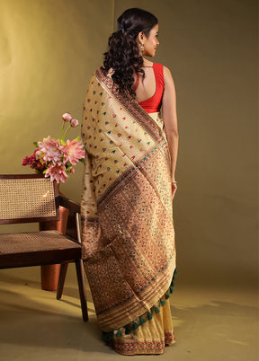 Cream Assam Silk Saree With Blouse Piece