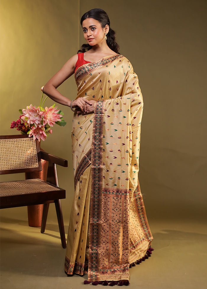 Cream Assam Silk Saree With Blouse Piece