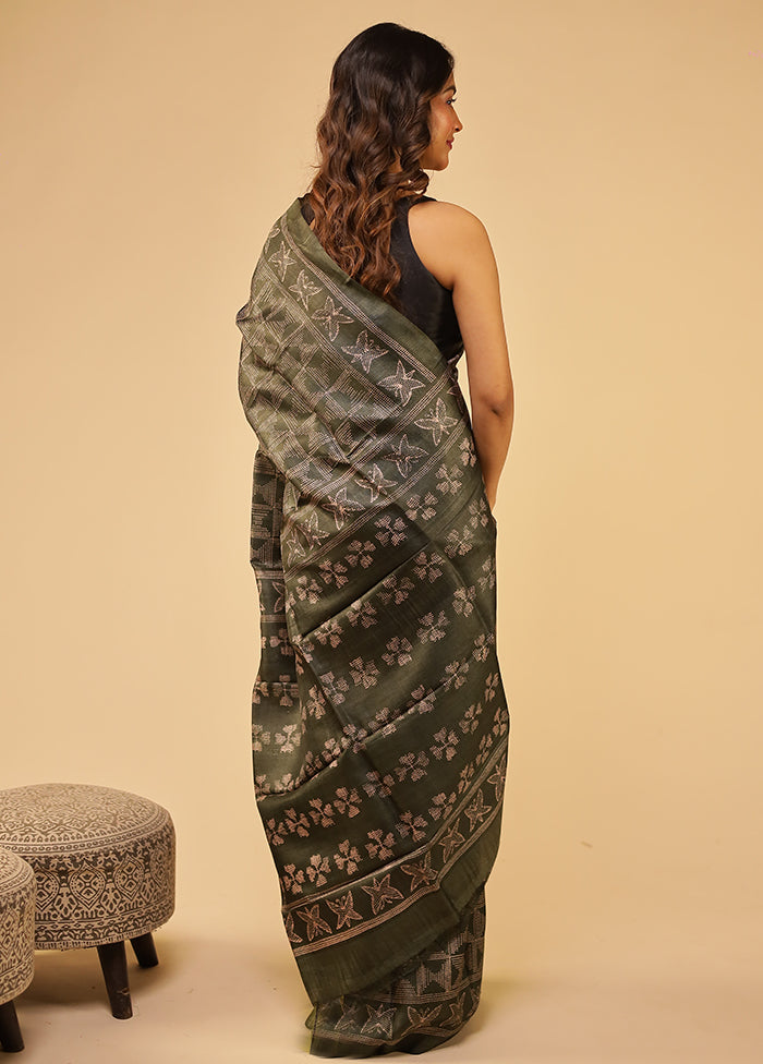 Green Handloom Tussar Pure Silk Saree With Blouse Piece
