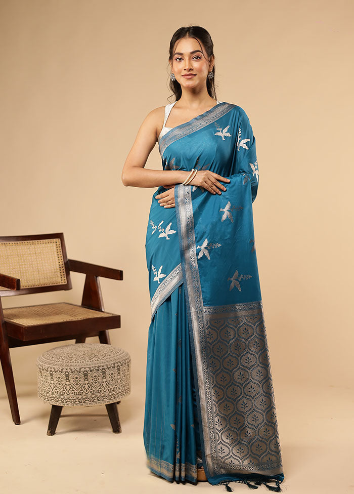 Multicolor Dupion Silk Saree With Blouse Piece