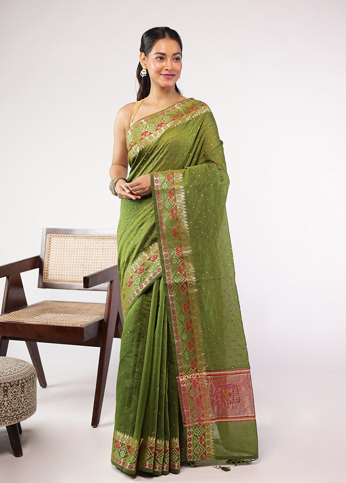 Green Pure Cotton Saree With Blouse Piece