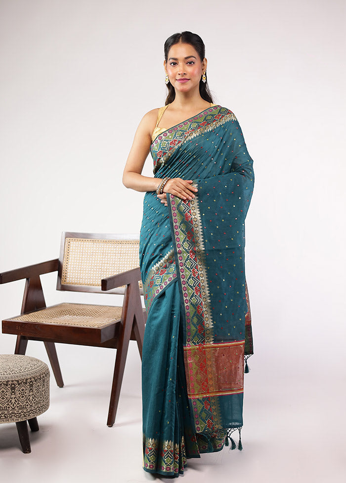 Green Pure Cotton Saree With Blouse Piece