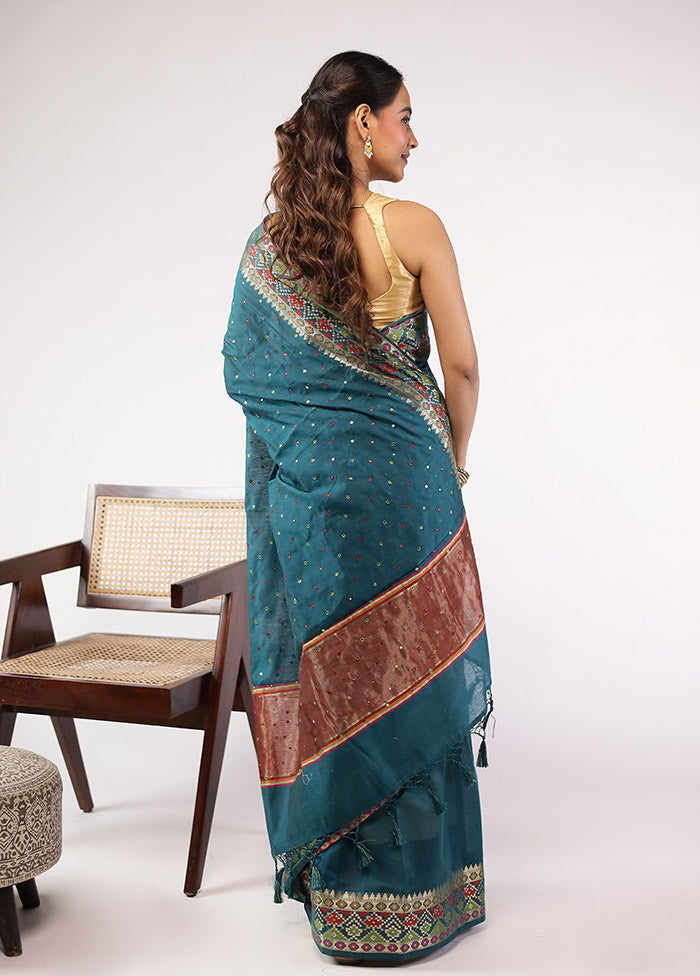 Green Pure Cotton Saree With Blouse Piece
