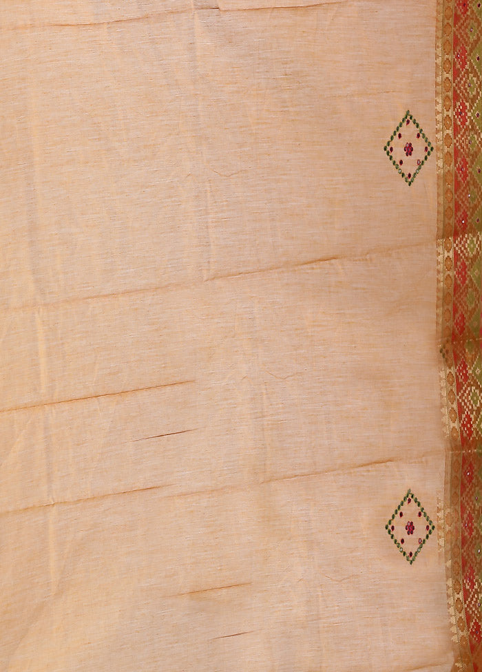 Yellow Pure Cotton Saree With Blouse Piece