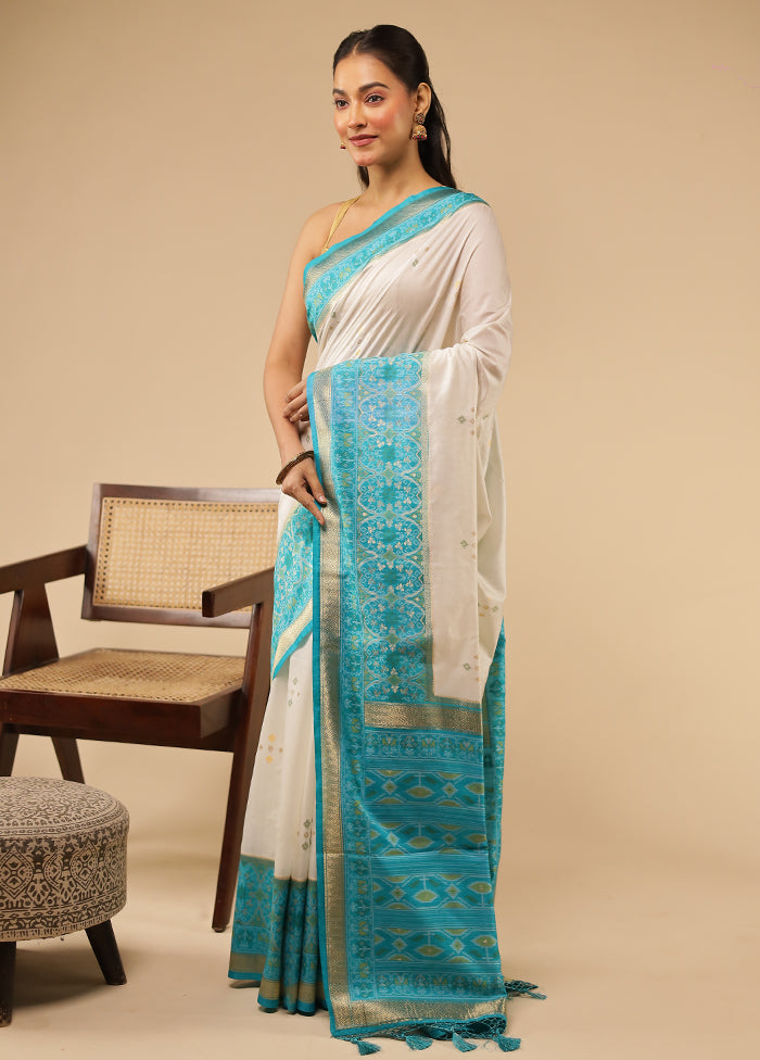 White Dupion Silk Saree With Blouse Piece