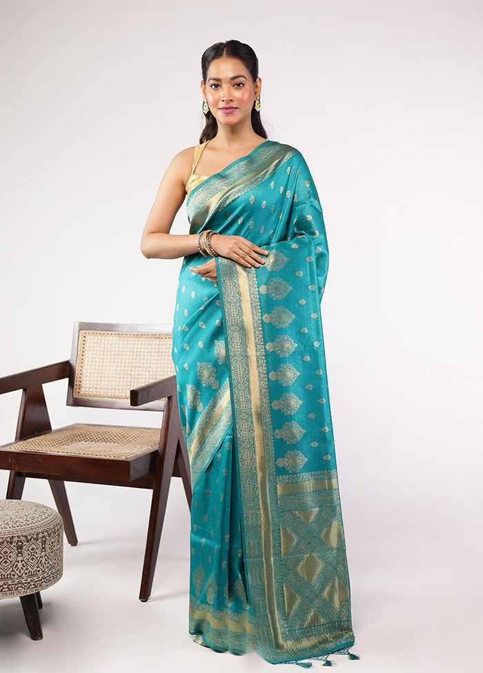 Green Dupion Silk Saree With Blouse Piece