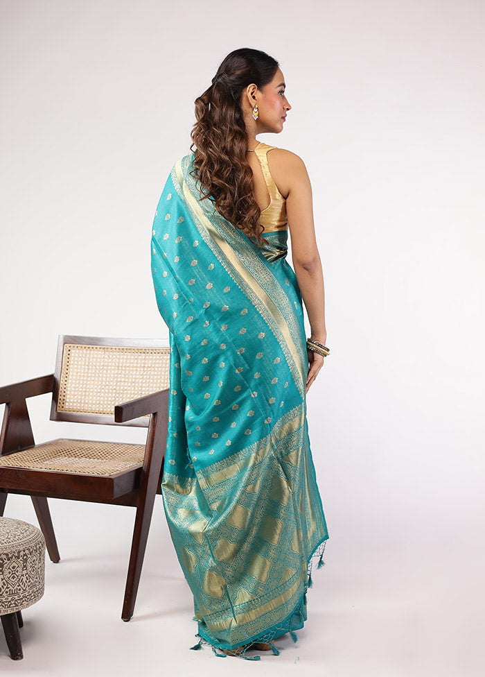 Green Dupion Silk Saree With Blouse Piece