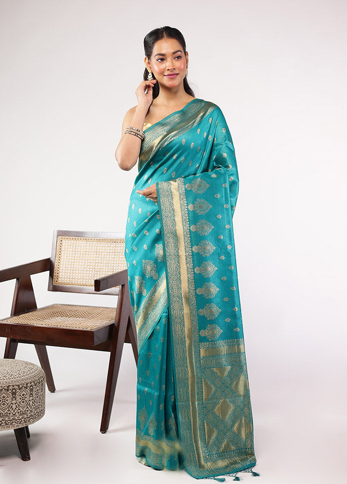 Green Dupion Silk Saree With Blouse Piece