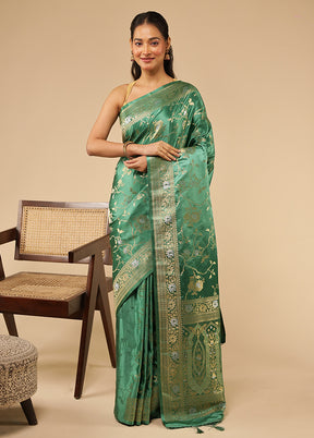 Green Dupion Silk Saree With Blouse Piece