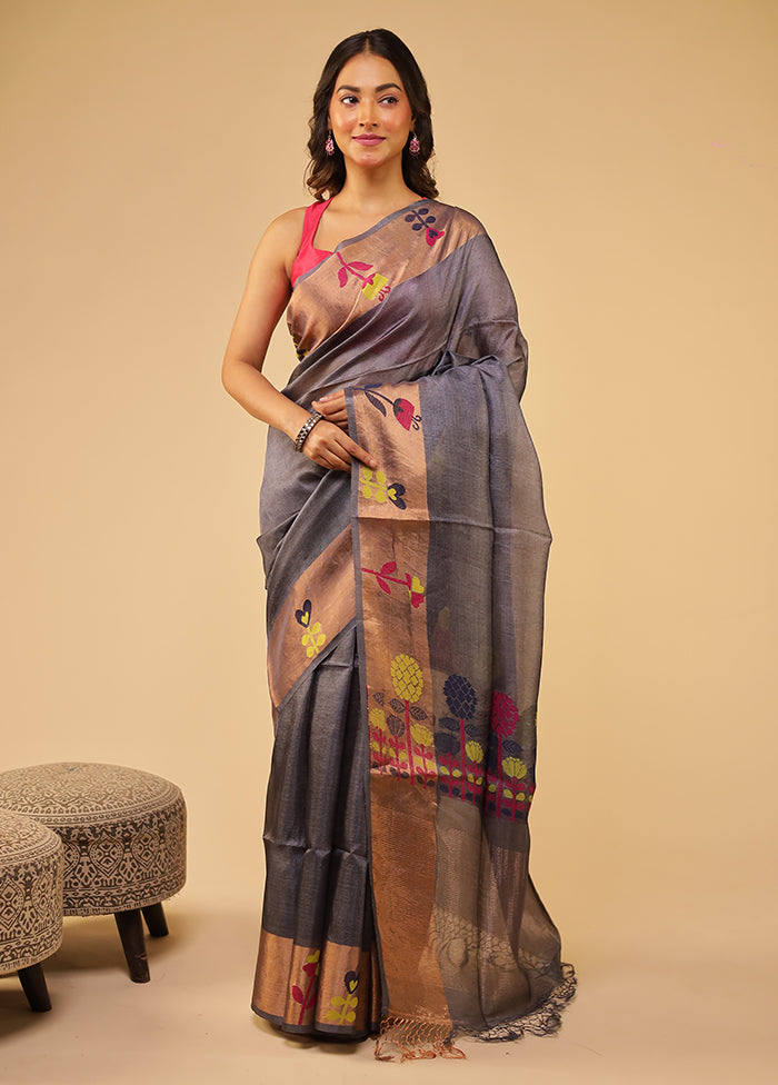 Grey Handloom Tussar Pure Silk Saree With Blouse Piece