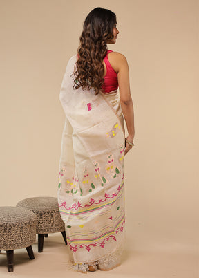 White Handloom Tussar Pure Silk Saree With Blouse Piece