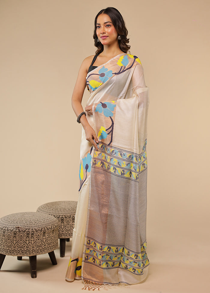 Cream Handloom Tussar Pure Silk Saree With Blouse Piece