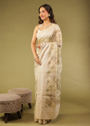 Cream Pure Cotton Saree With Blouse Piece