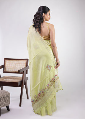 Green Pure Cotton Saree With Blouse Piece