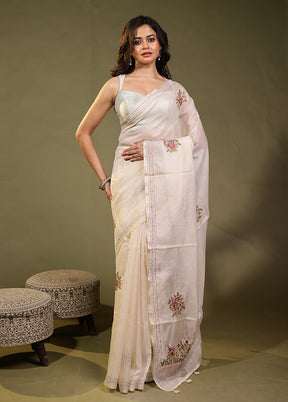 Cream Pure Cotton Saree With Blouse Piece