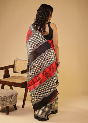 Red Printed Pure Silk Saree Without Blouse Piece