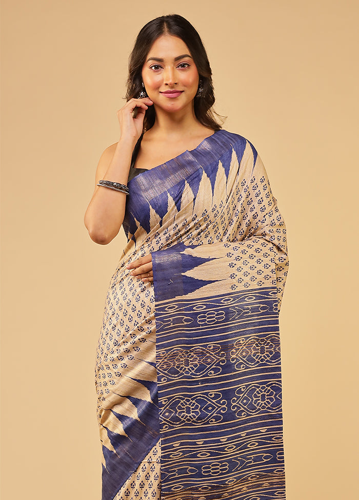 Ashirwad Duo – Red Printed Silk & Cream Tussar Sarees