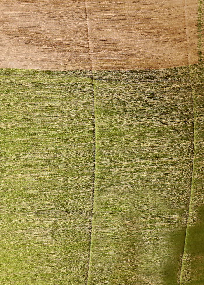 Cream Tussar Silk Saree With Blouse Piece