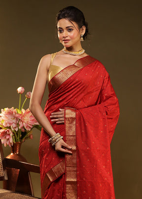 Red Kanjivaram Silk Saree With Blouse Piece