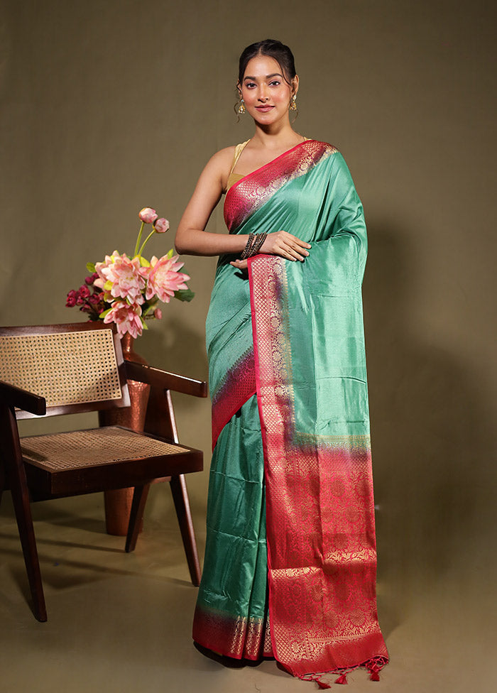 Green Dupion Silk Saree With Blouse Piece