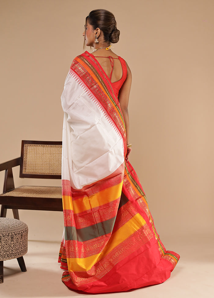 Komal Kiran Duo – White Kanchipuram & Peach Tissue Silk Sarees