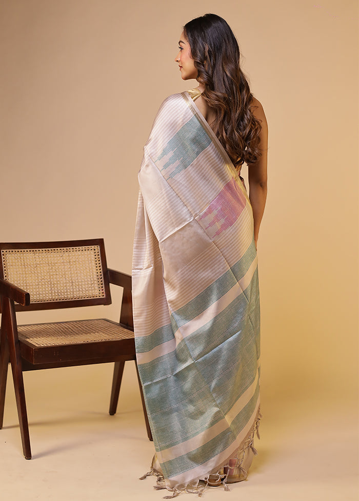 Cream Tussar Silk Saree With Blouse Piece