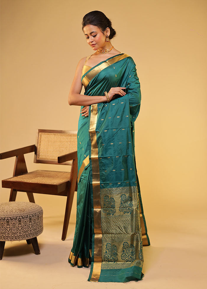Green Handloom Kanjivaram Pure Silk Saree With Blouse Piece