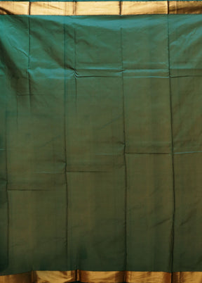 Green Handloom Kanjivaram Pure Silk Saree With Blouse Piece
