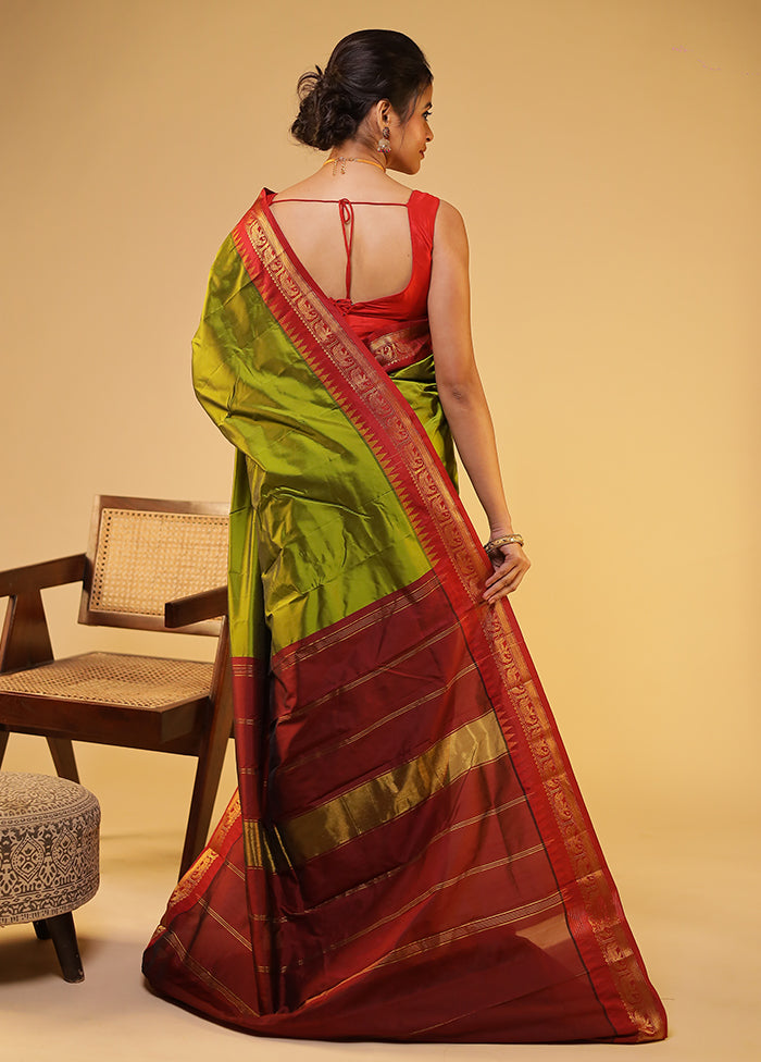 Green Kanjivaram Silk Saree With Blouse Piece