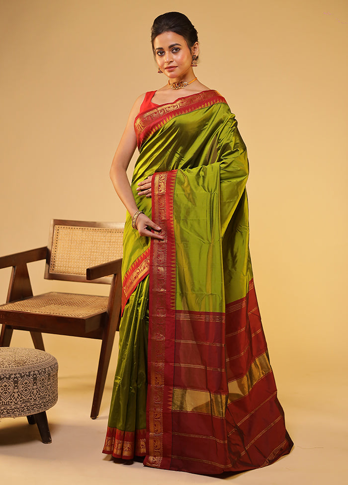Green Kanjivaram Silk Saree With Blouse Piece
