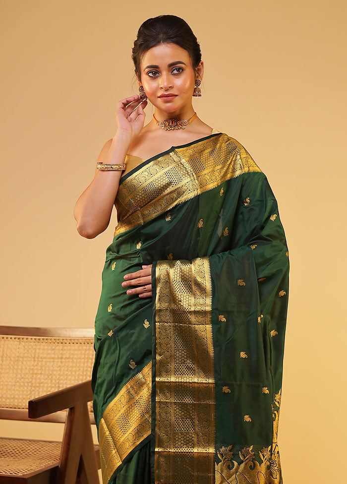 Green Handloom Kanjivaram Pure Silk Saree With Blouse Piece