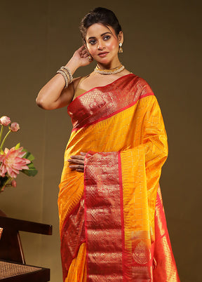 Yellow Gadwal Silk Saree Without Blouse Piece