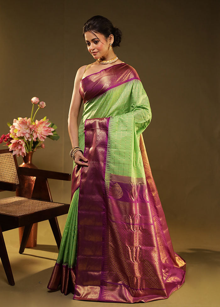 Green Gadwal Silk Saree Without Blouse Piece