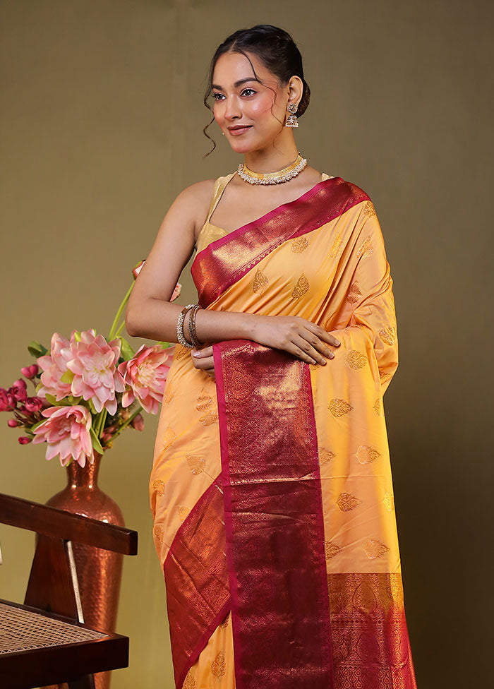 Cream Gadwal Silk Saree Without Blouse Piece
