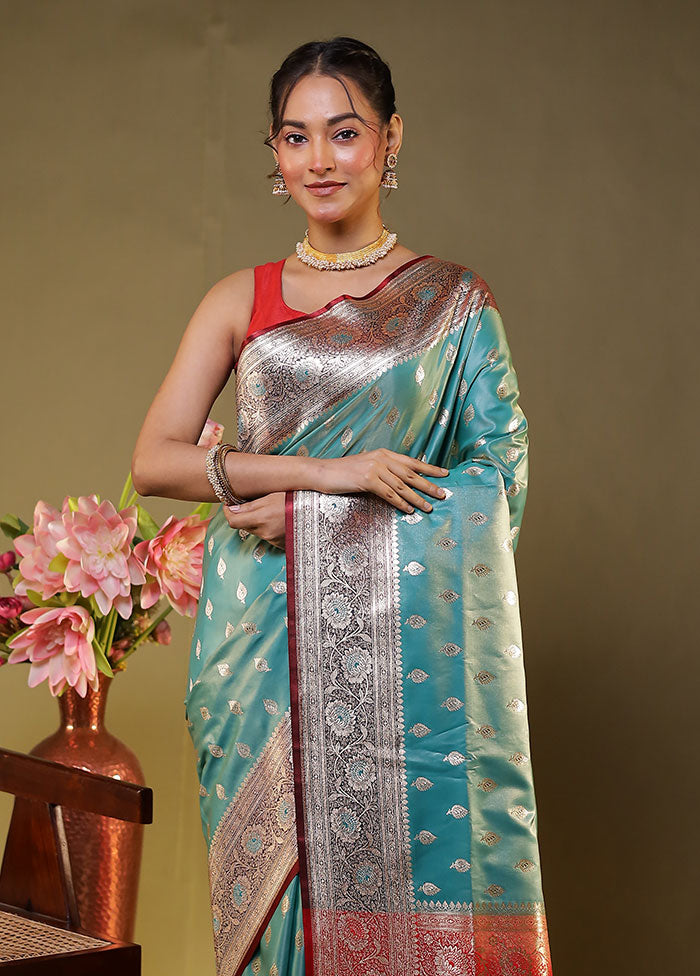 Green Banarasi Silk Saree With Blouse Piece