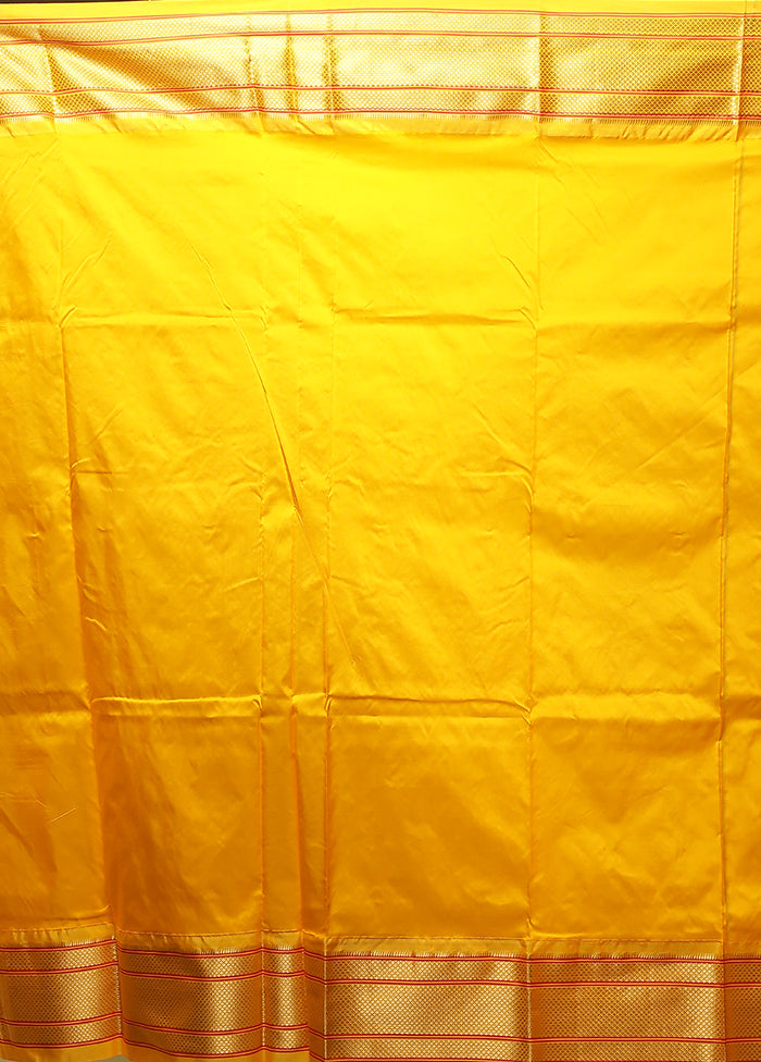 Yellow Handloom Kanjivaram Pure Silk Saree With Blouse Piece