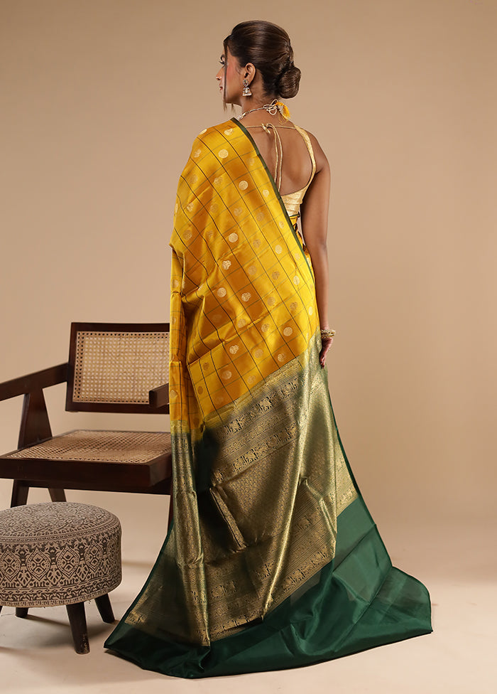 Yellow Handloom Kanchipuram Pure Silk Saree With Blouse Piece