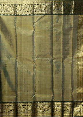 Cream Handloom Kanchipuram Pure Silk Saree With Blouse Piece