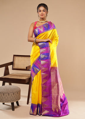 Yellow Handloom Kanchipuram Pure Silk Saree With Blouse Piece