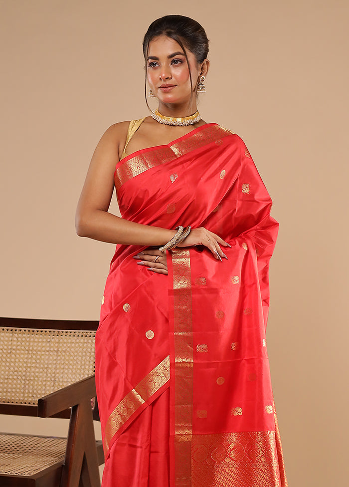 Red Handloom Kanchipuram Pure Silk Saree With Blouse Piece