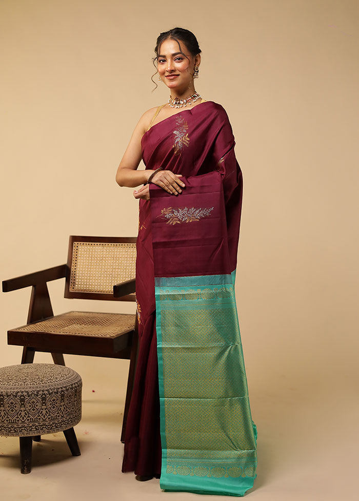Purple Handloom Kanchipuram Pure Silk Saree With Blouse Piece