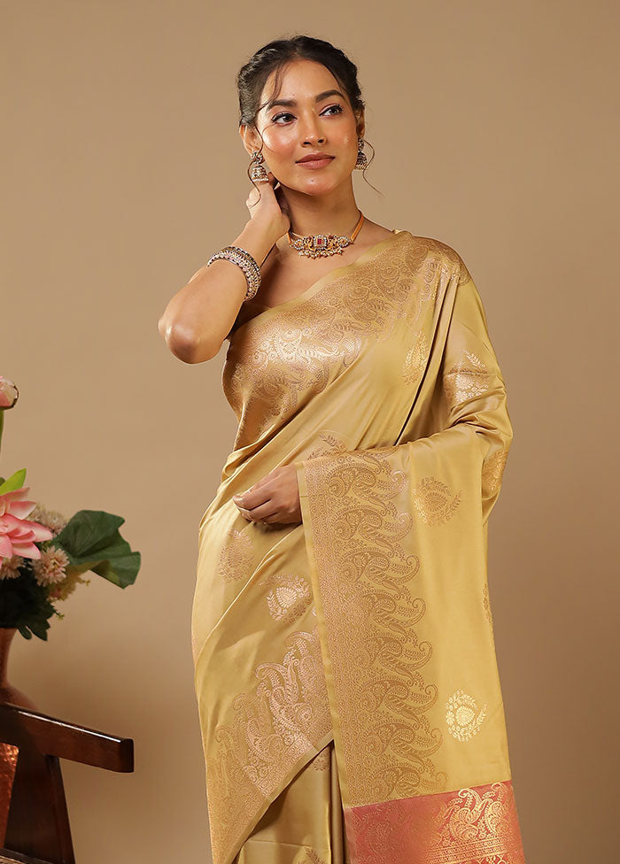 Cream Kanjivaram Silk Saree With Blouse Piece
